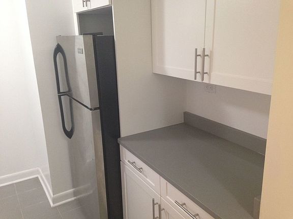 3rd image of 6260 108th St APT 7L