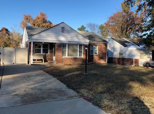 7351 S Yorkshire Dr, Saint Louis, MO