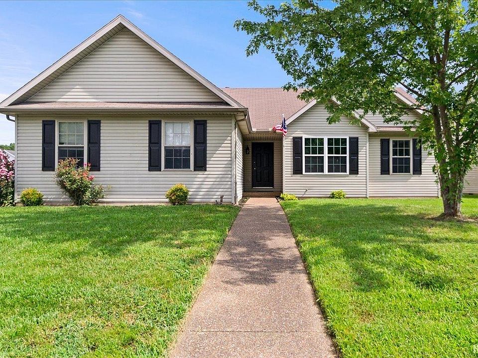 1st image of 644 Woodall Dr