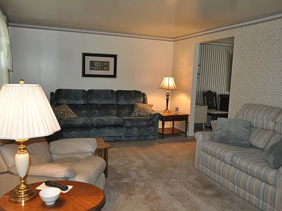 4th image of 2664 Elaine Dr