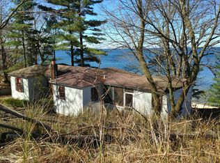 17497 N Shore Rd, Spring Lake, MI 49456