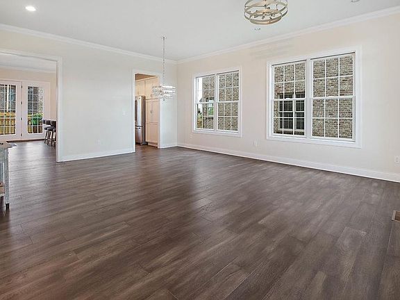2nd image of 2405 Pascoli Pl