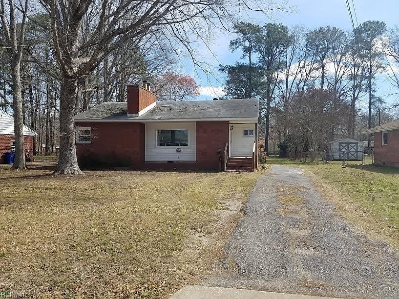 1st image of 10 Richland Dr