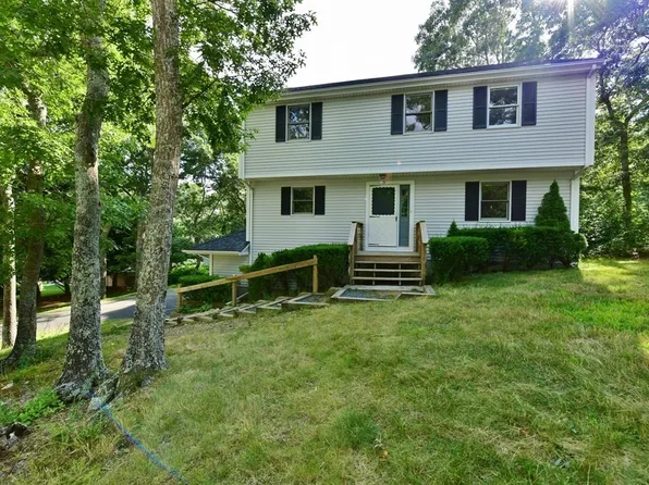 15 Andrew Rd, Bourne, MA 02532