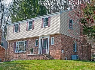 315 Cornwall Dr, Pittsburgh, PA 15238