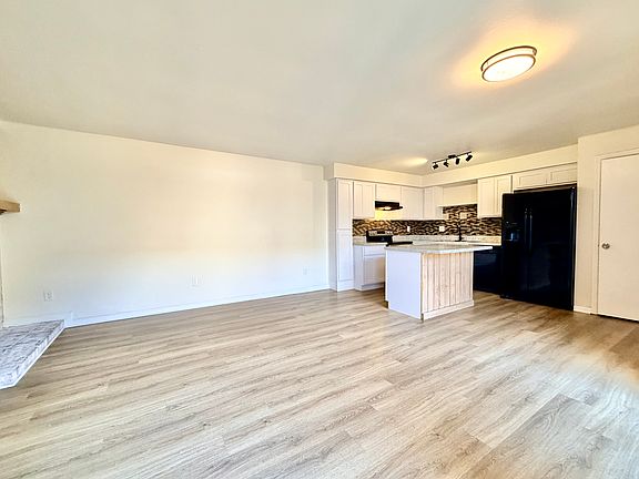 4th image of 1633 Ocean Bay Dr