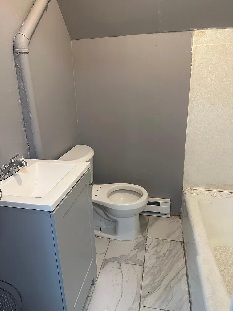 170 S 11th St #3 — photo 4 of 5