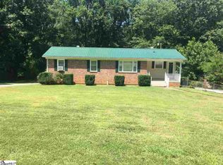 260 West Dr, Travelers Rest, SC 29690
