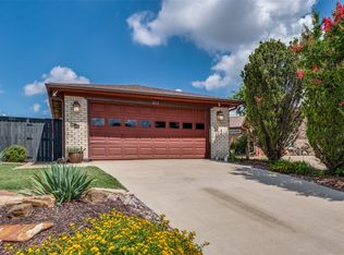 2213 Jamestown Ct, Carrollton, TX 75006