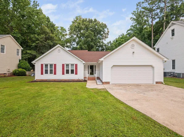 1010 Oakgrove Dr, Knightdale, NC 27545