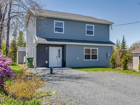 29 Club Rd, Hatchet Lake, NS B3T 1R1