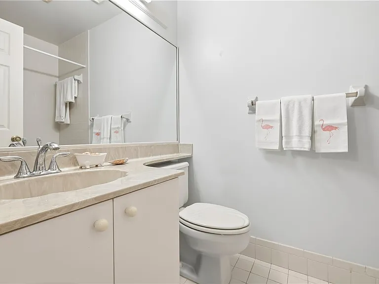 655 W Lake Jasmine Cir #207 — Photo 30