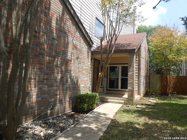 6044 Glen Heather — Photo 3