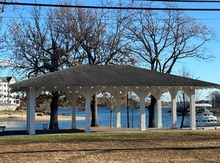 13 Harbor Ln #1, New Rochelle, NY 10805