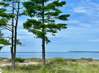 65 S Beach Walk, Glen Arbor, MI 49636