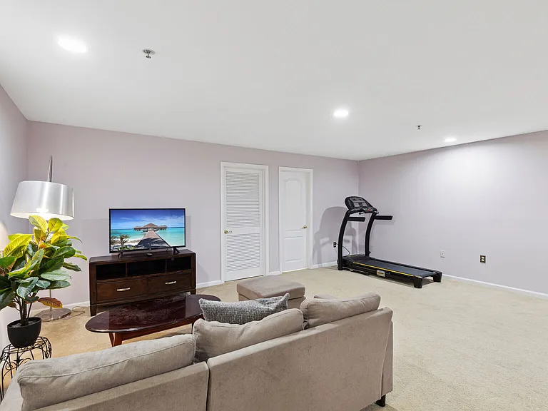 6005 Helmsman Way — Photo 34