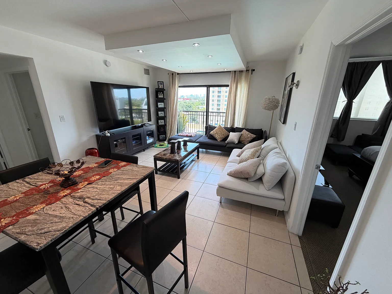 2 bed, 1125 sqft, $2,900 — Photo 4