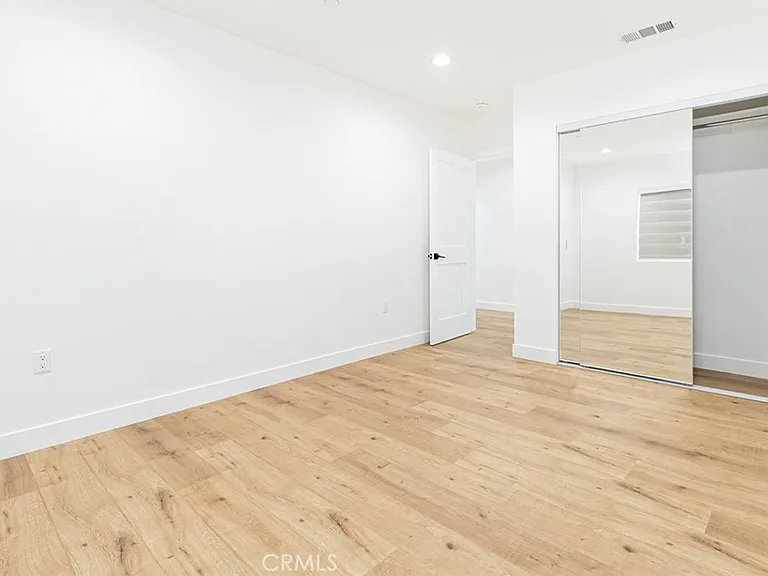 12340 Lull St — Photo 23