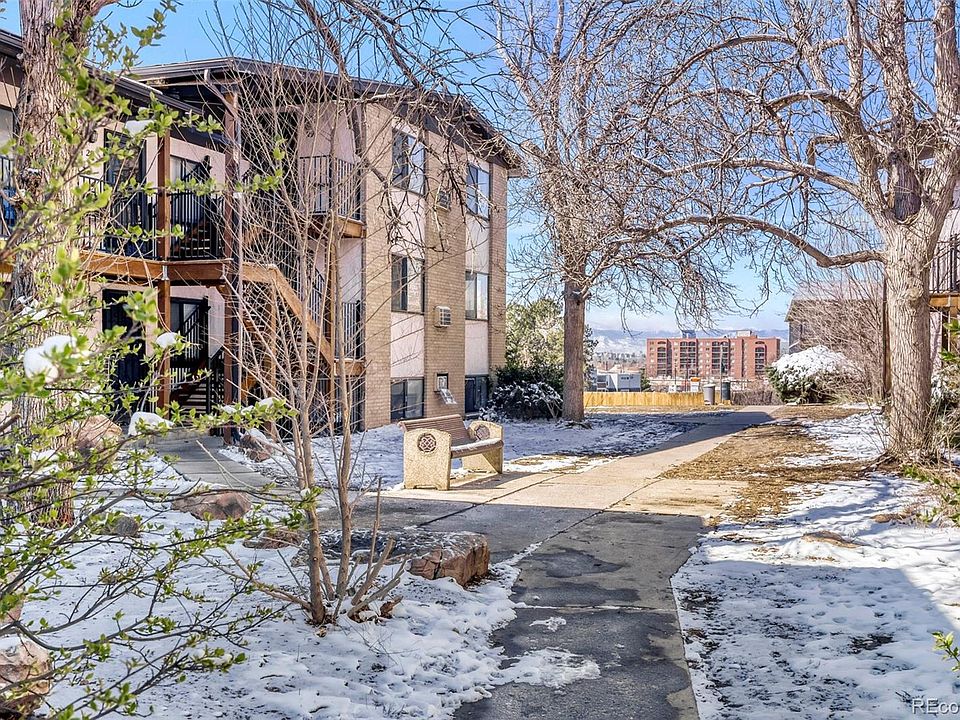 1st image of 875 S Quebec Street #4