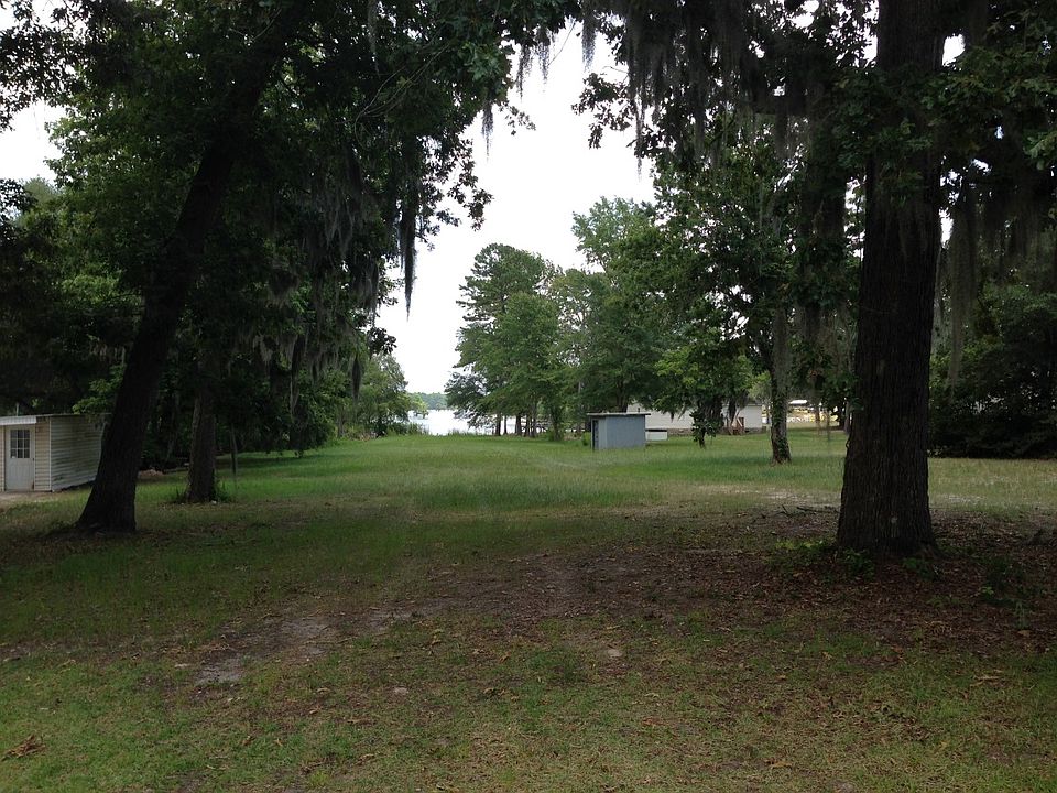 1st image of 129 Lakeview Drive