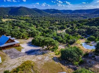 1822 W Ranch Road 337, Leakey, TX 78873