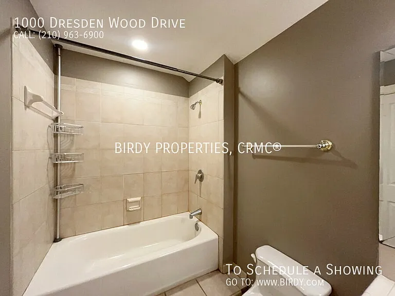1000 Dresden Wood Dr — Photo 32