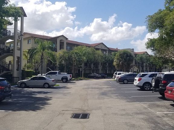 4th image of 801 SW 141st Ave Unit -304