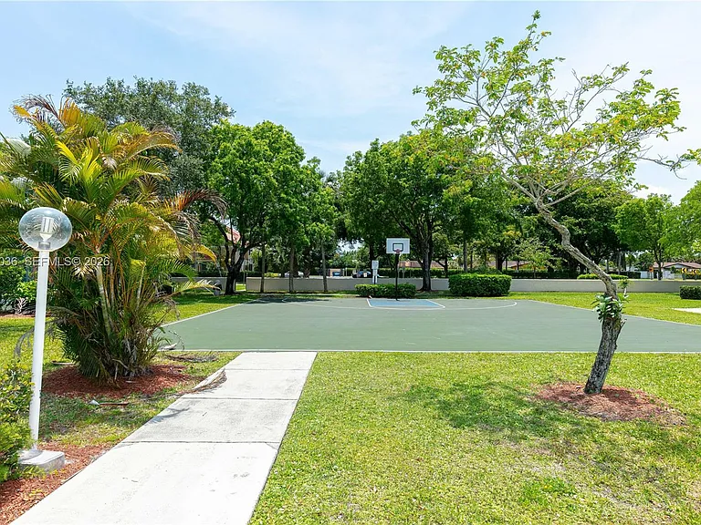 717 Gardens Dr #201 — Photo 36