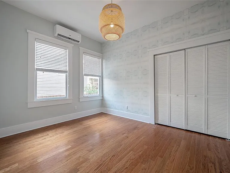 5301 N Central Ave — Photo 33