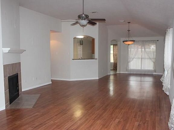 4th image of 6831 Catarina Cir