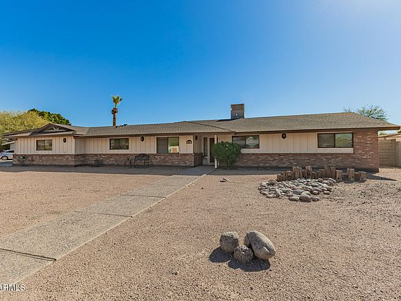 3rd image of 1047 E FAIRFIELD Street