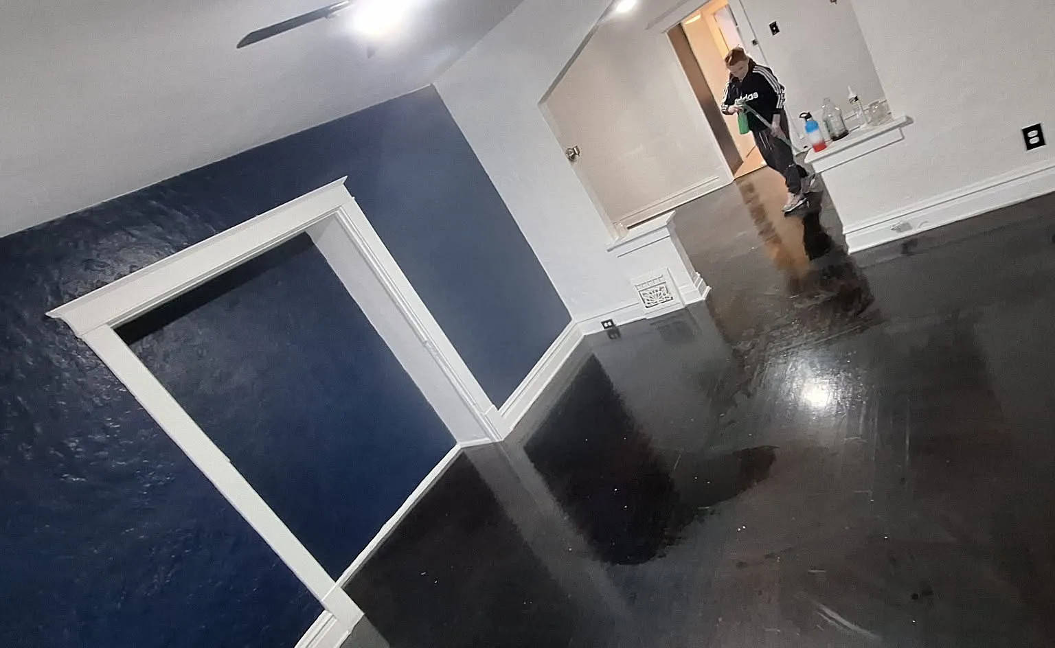 1 bed, 1100 sqft, $790 — Photo 3