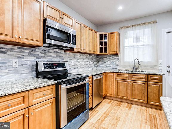 5th image of 2507 E Allegheny Ave