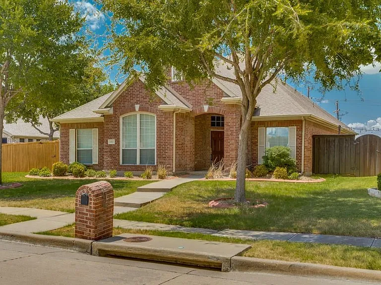 4513 Rock Creek Ln — Photo 24