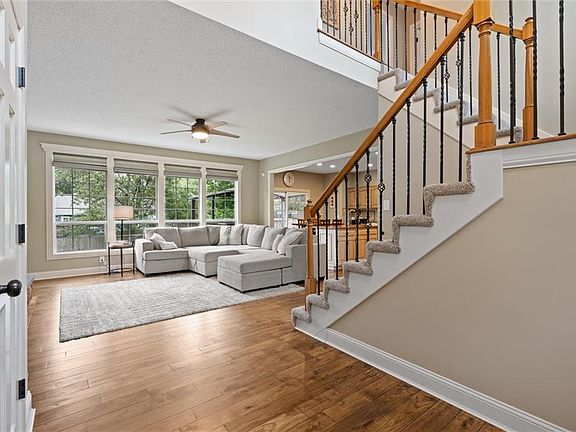 4th image of 5113 Noreston St