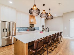 604 Williamsburg Dr, Ennis, TX 75119