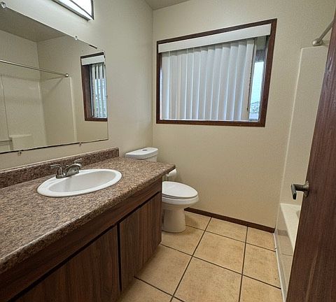 4th image of 15-1917 28th Ave Unit A