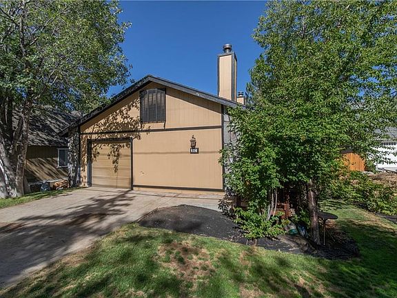 3rd image of 667 Holmes Ln