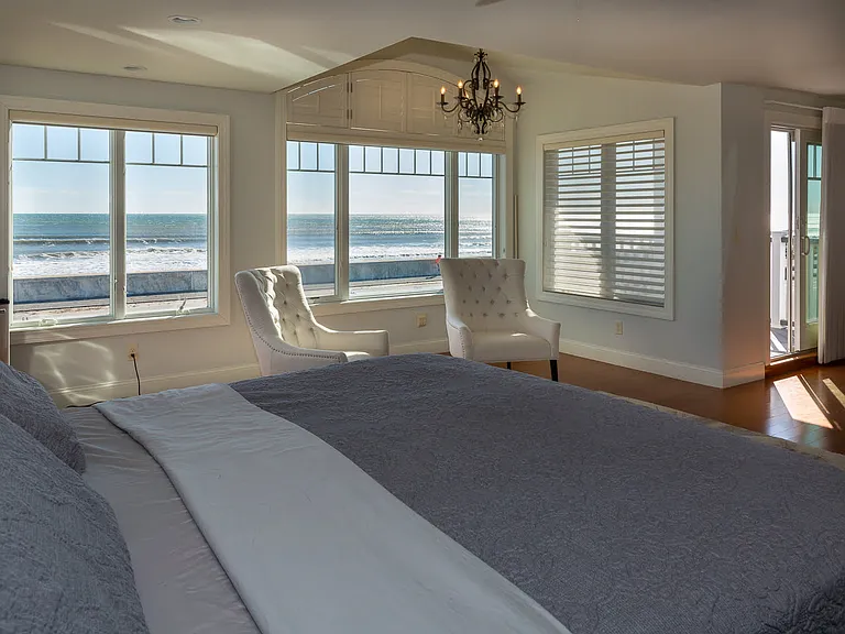 747 Ocean Blvd — Photo 23