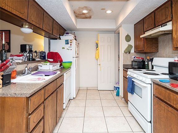 5th image of 8805 Cainwood Ln