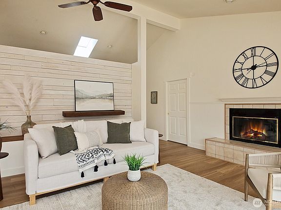 5th image of 5663 Lenz Place