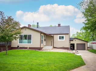 206 E Shaw St, Russell, IA 50238