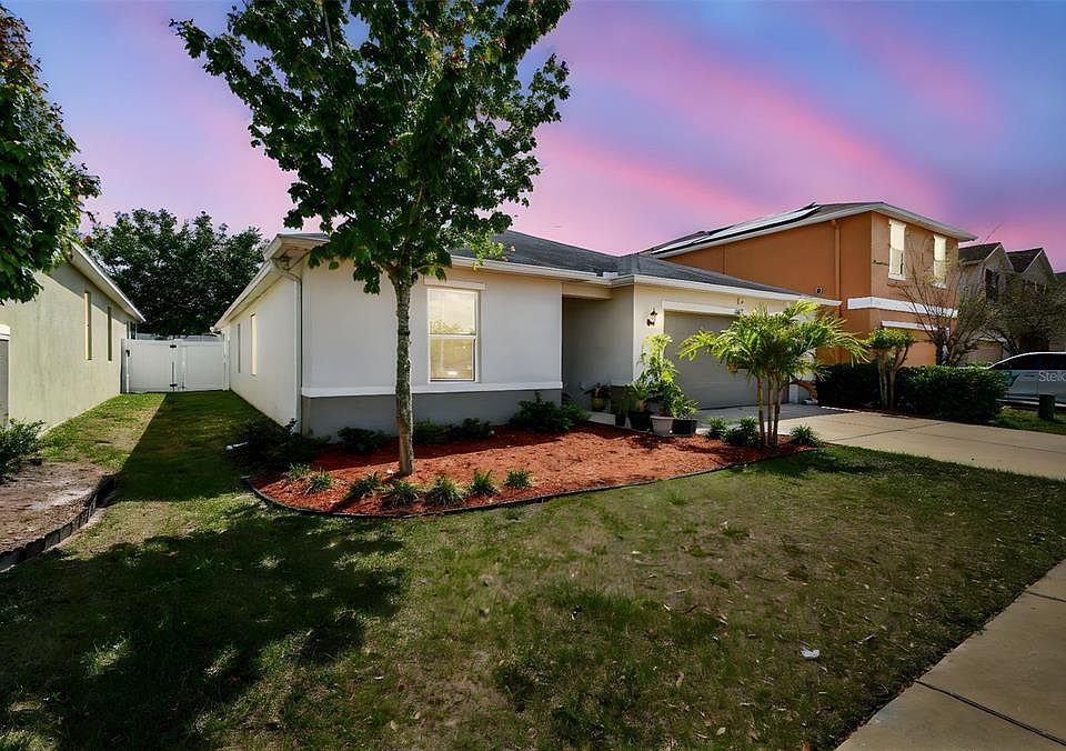 1st image of 10603 Massimo Dr