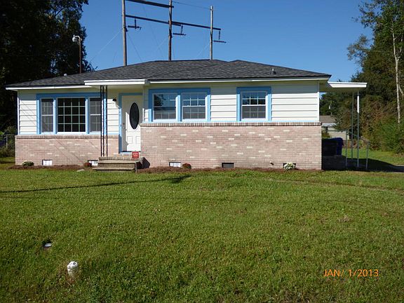 5th image of 2664 Leeds Ave