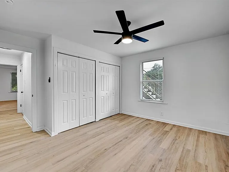 2305 Longview St — Photo 14