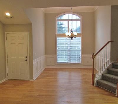 3rd image of 110 Mystic Ct