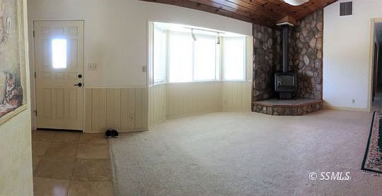 3rd image of 500 Poplar Ln