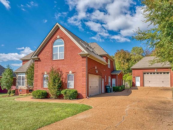 2nd image of 144 Seven Springs Dr