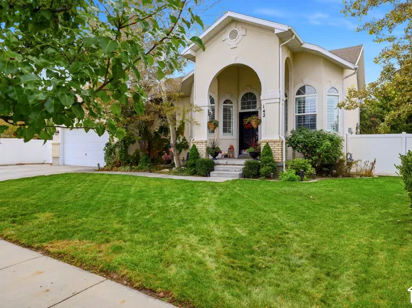 142 Spyglass Dr, Tooele, UT 84074