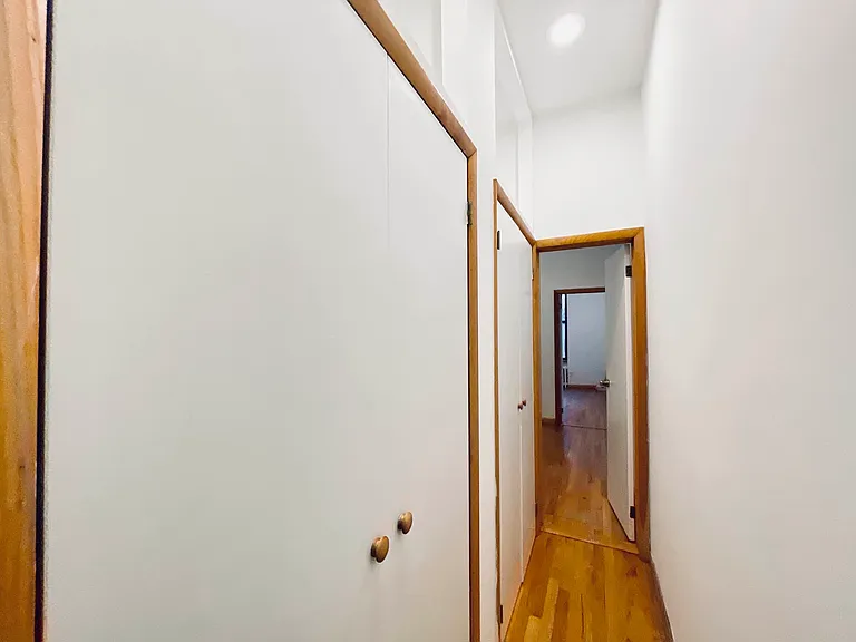 208 E 83rd St #5E — Photo 6